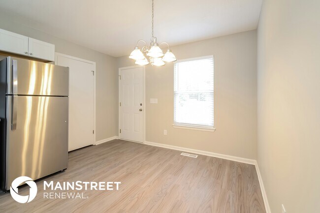 Foto del edificio - 1003 Oak Blvd