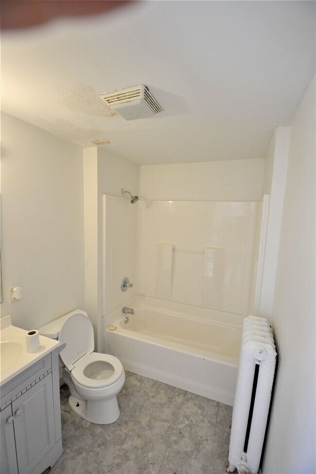 3715 3rd House Rental in Hibbing, MN