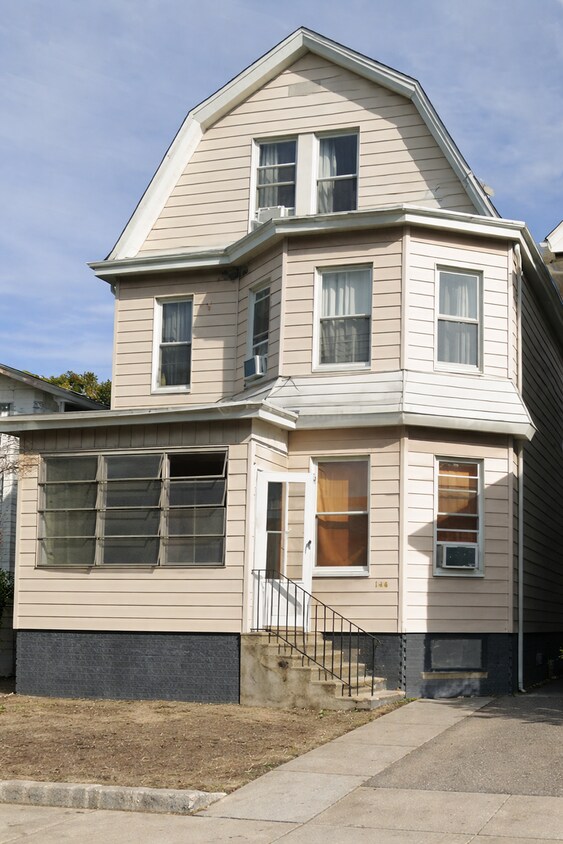 Foto del edificio - 146-148 Myrtle Ave