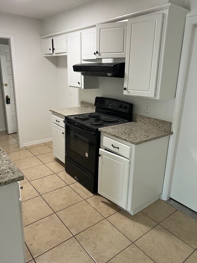 Photo - 217 W Campbell Dr House