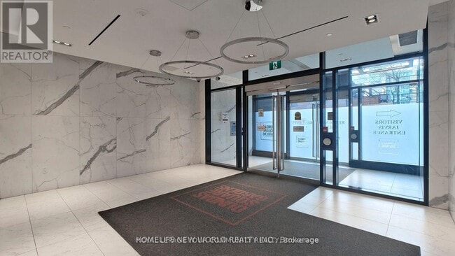 Photo du bâtiment - 251 Jarvis St