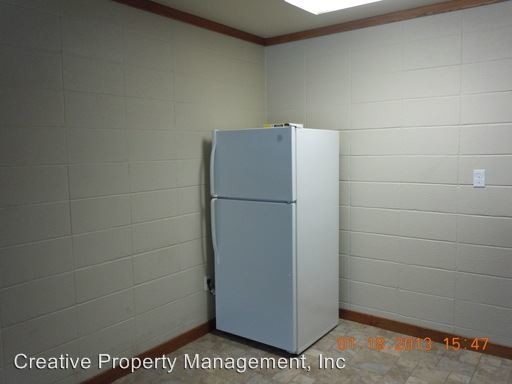 Building Photo - 601 Riverside Dr