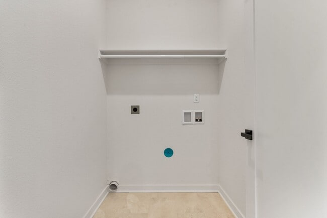 Interior Photo - Flyway Crossings