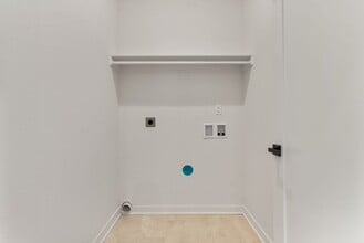 Interior Photo - Flyway Crossings