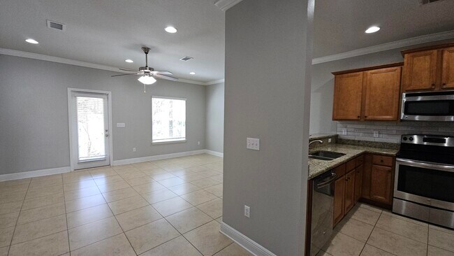 Foto del edificio - 20 E Shady Oaks Ln