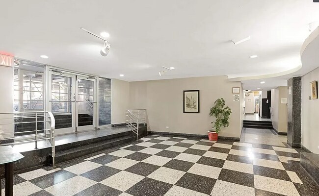 Building Photo - 50 Kenilworth Pl