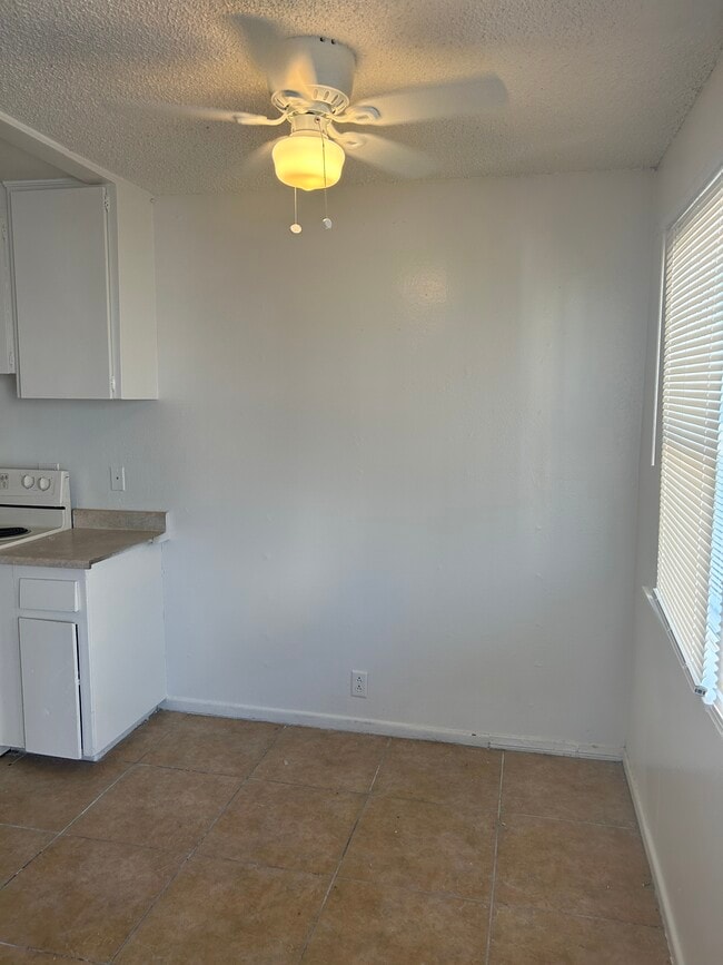 Building Photo - 6340 Casada Way