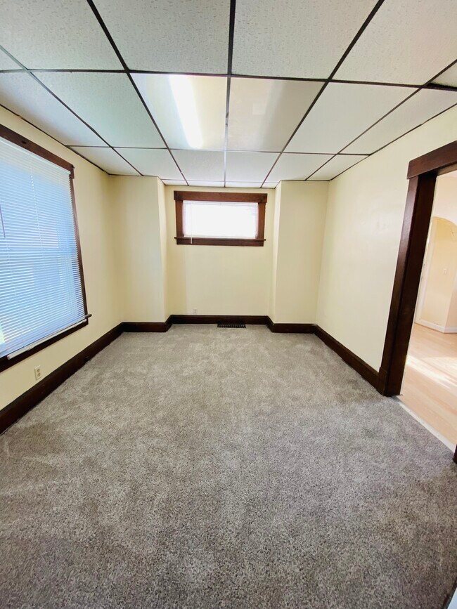 Foto del edificio - 1643 Edwards Ave NE