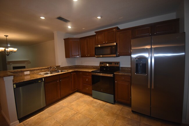 Foto del edificio - Townhome in Wekiva Reserve Half off 1st FU...