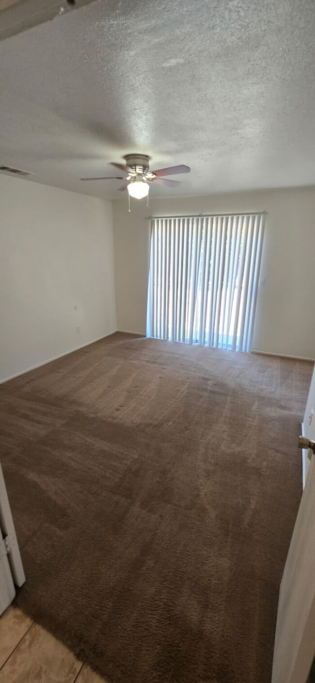 Foto del edificio - 225 Wiley Ct