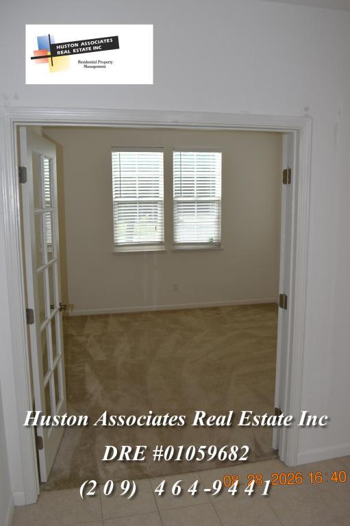 Foto del edificio - 458 N Covina St