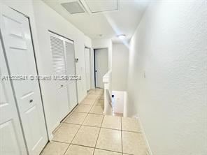 Building Photo - 2 br, 2.5 bath Townhome - 1833 SW 90th Ave