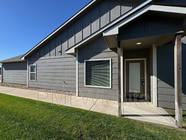 Foto del edificio - 5542 N Edwards