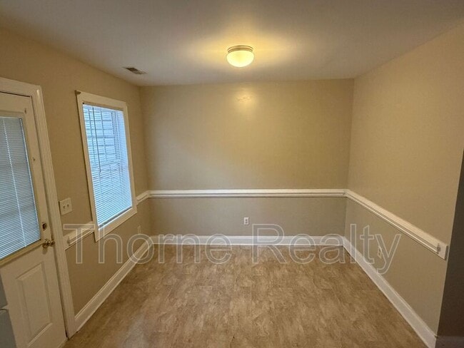 Building Photo - 113 Charlotte Ave