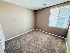 Building Photo - 9152 Beautiful Flower Ct