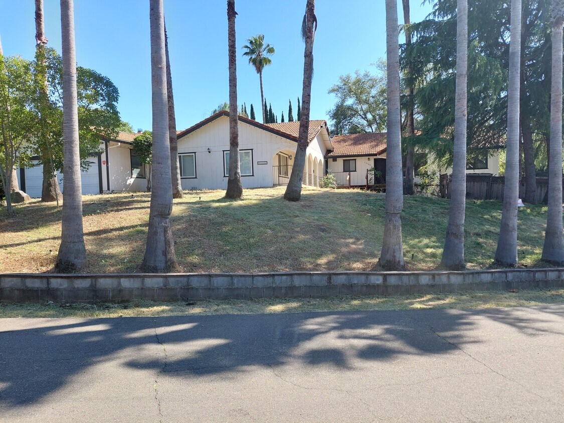 Primary Photo - 3838 Los Santos Dr