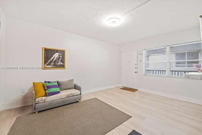 Building Photo - 9140 Collins Ave