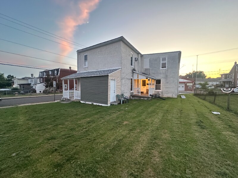 Foto principal - 402 E Vine St