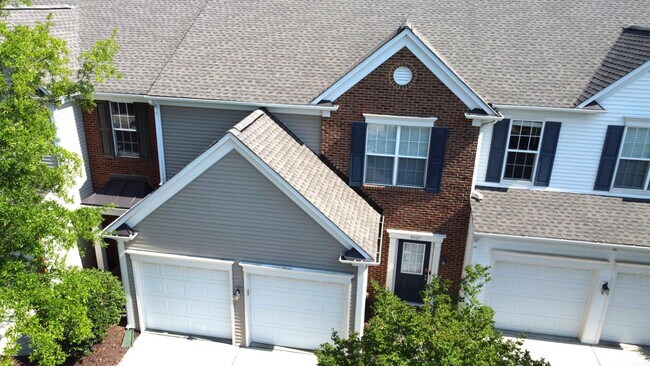 Foto del edificio - 9007 Bishop Crest Ln