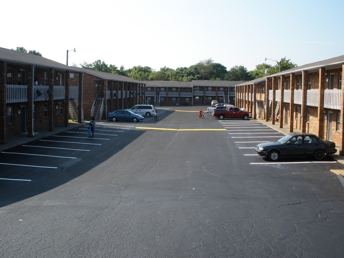 Building Photo - Pepperidge Apartments