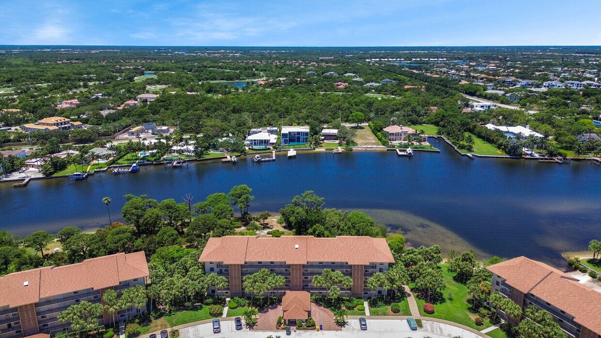 Primary Photo - 1901 Marina Isle Way