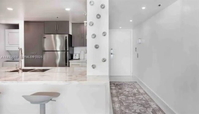 Foto del edificio - 1717 N Bayshore Dr