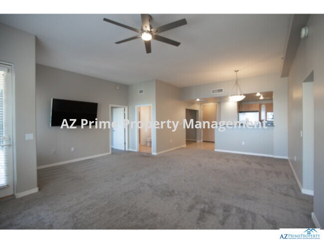 Building Photo - Absolutely stunning and rare opportunity t...