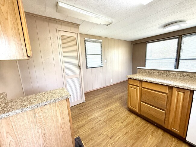 Foto del edificio - 90 White Tail Ln