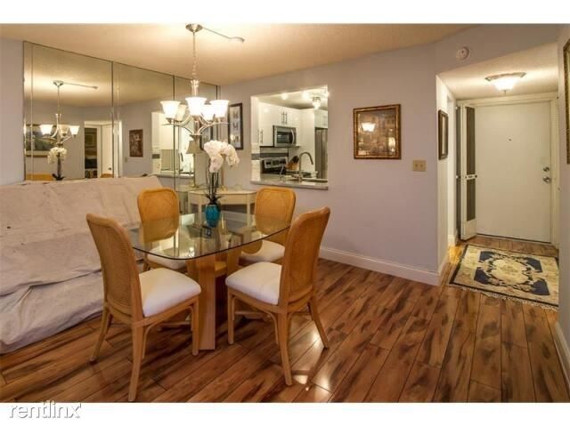 Building Photo - 931 Gardenia Dr