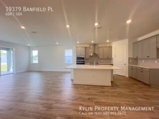 Building Photo - 19379 Banfield Pl