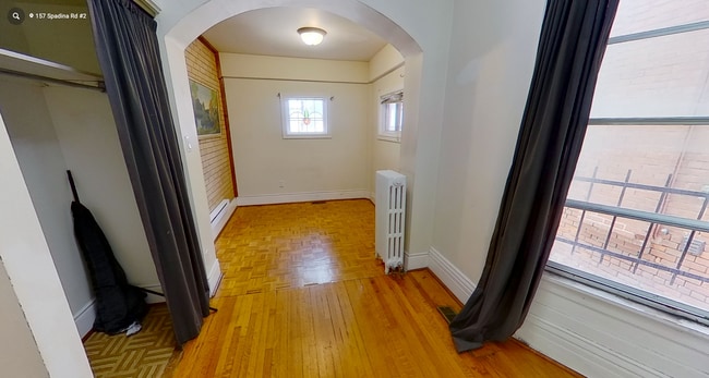 Building Photo - 157 Spadina Rd