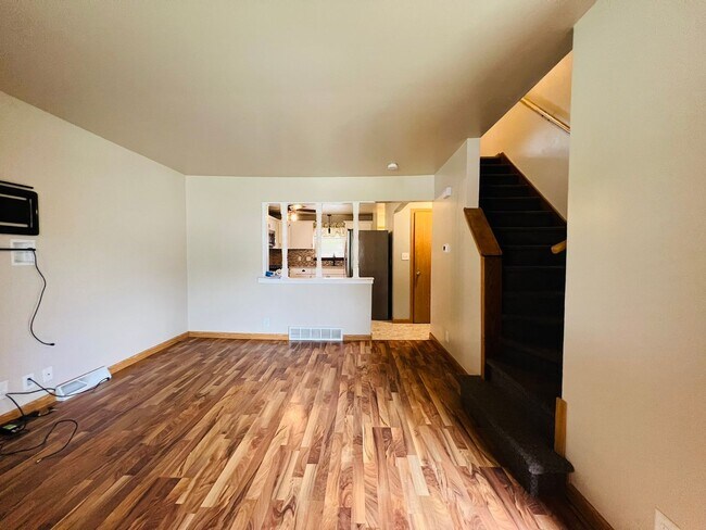 Foto del edificio - N-52nd Street-4942/4940-42-A