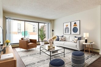 Building Photo - Applewood Village