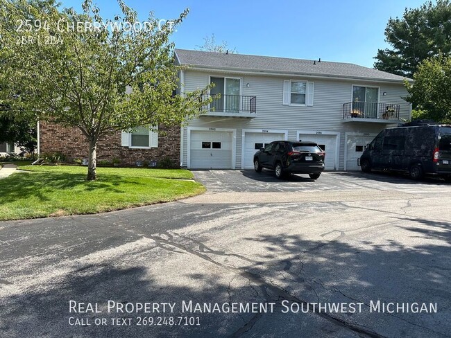 Building Photo - Beautiful Condo Near Lake Michigan!