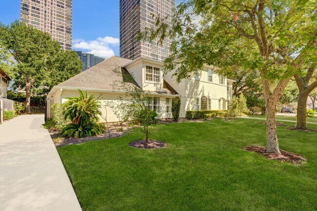 Building Photo - Living in Tanglewood