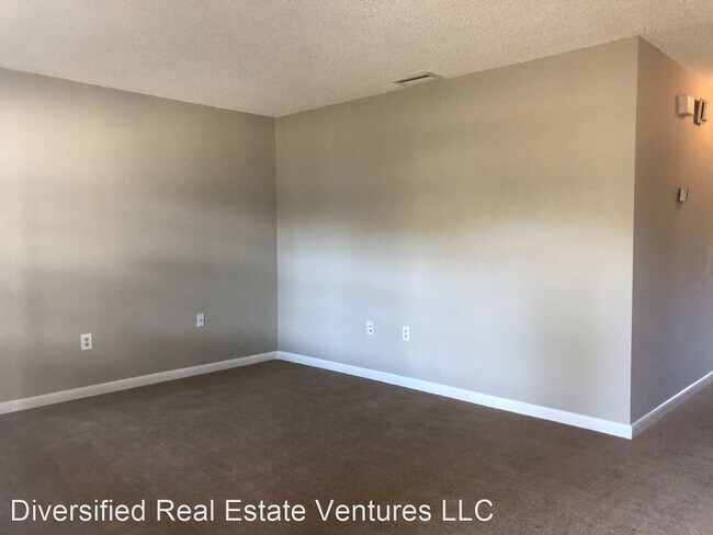 Foto del edificio - 3 br, 1.5 bath House - 3918 Feather Drive