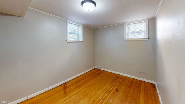 Building Photo - 1 br, 1 bath Duplex - 425 N 16th St Lower ...
