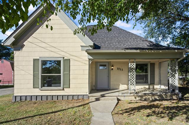 Building Photo - 1711 Halsell St