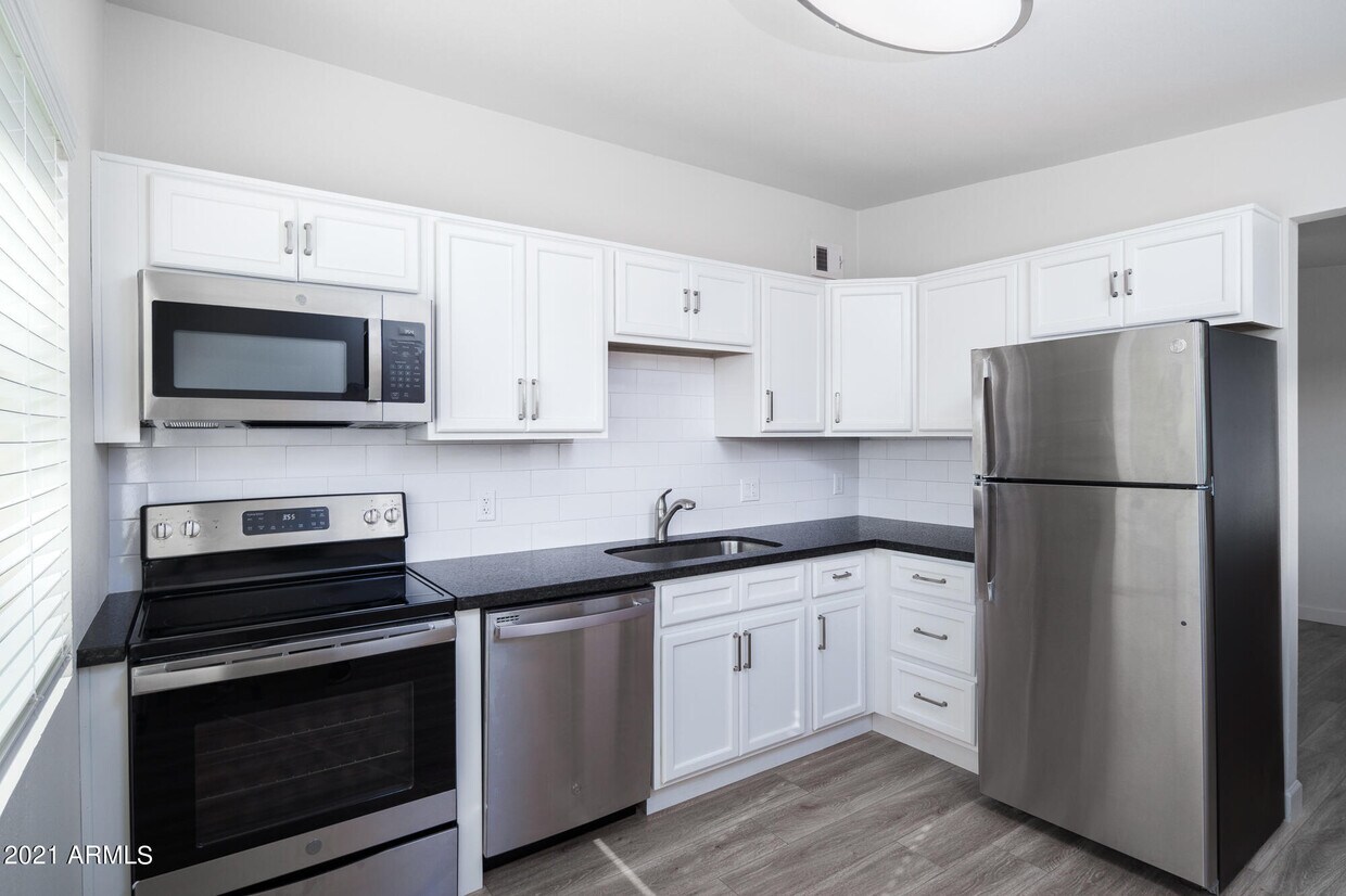 Foto principal - 6201 N 12th St