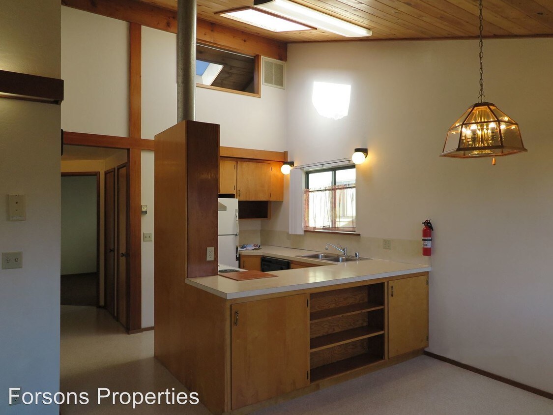 1111 Sun Rd, McKinleyville, CA 95519 Condo for Rent in McKinleyville