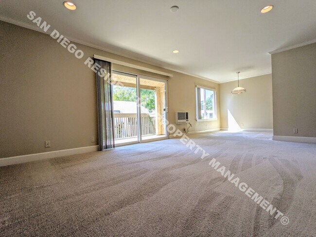 Foto del edificio - Elegant Updated 1 Bed / 1 Bath Condo in De...