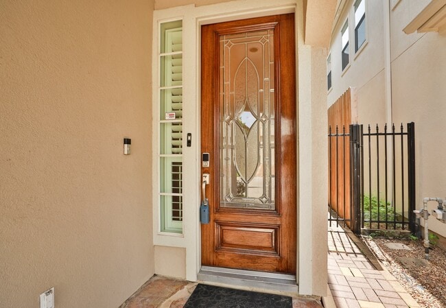 Foto del edificio - 1107 Ridgecrossing Ln