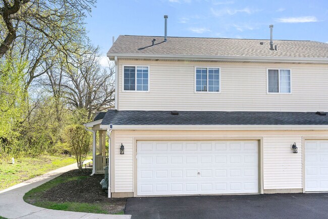 Foto del edificio - 712 Morris Ct