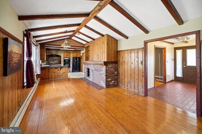 Building Photo - 4322 Cross Country Dr