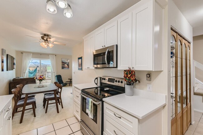 Foto del edificio - 1858 Centaur Cir