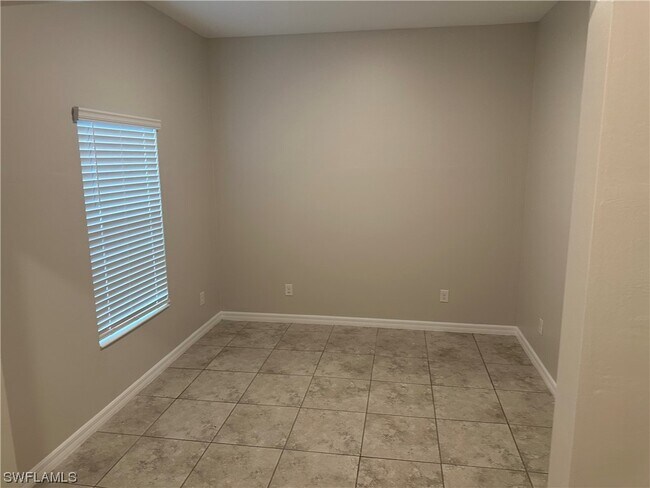 Foto del edificio - 430 Londrina Dr