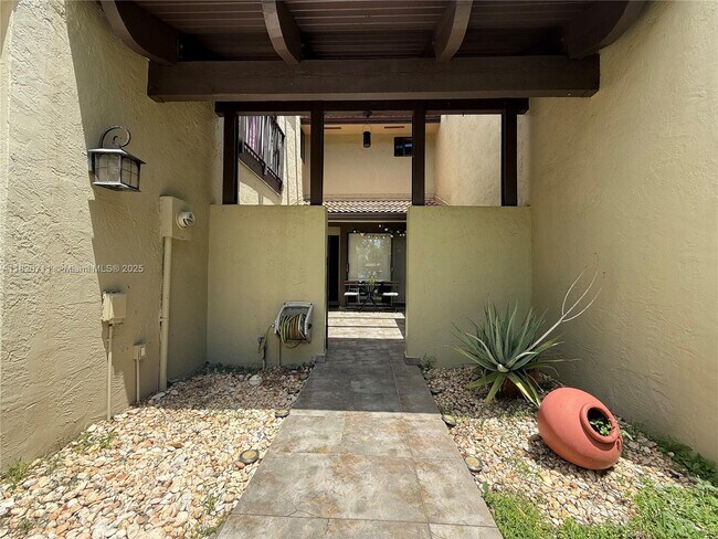 Foto del edificio - 9872 Costa Del Sol Blvd
