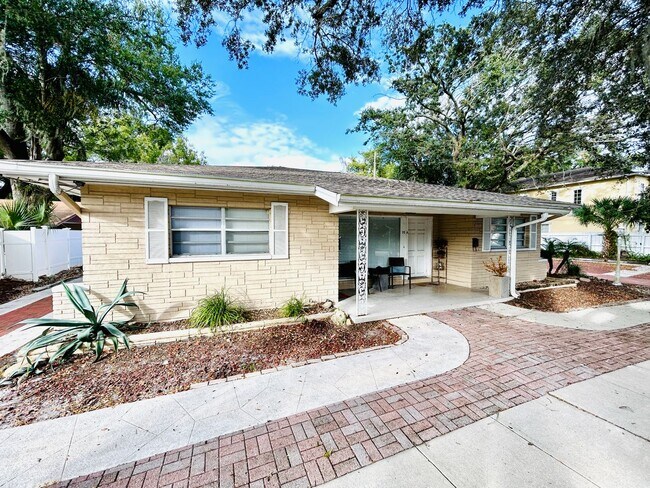 Building Photo - 35 E Winter Park St Unit 35B
