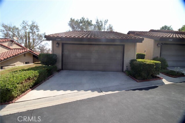 Primary Photo - 1164 S Crofter Dr