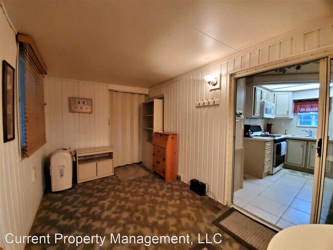 Building Photo - 2 br, 1.5 bath House - 3050 Beck Blvd  K-3